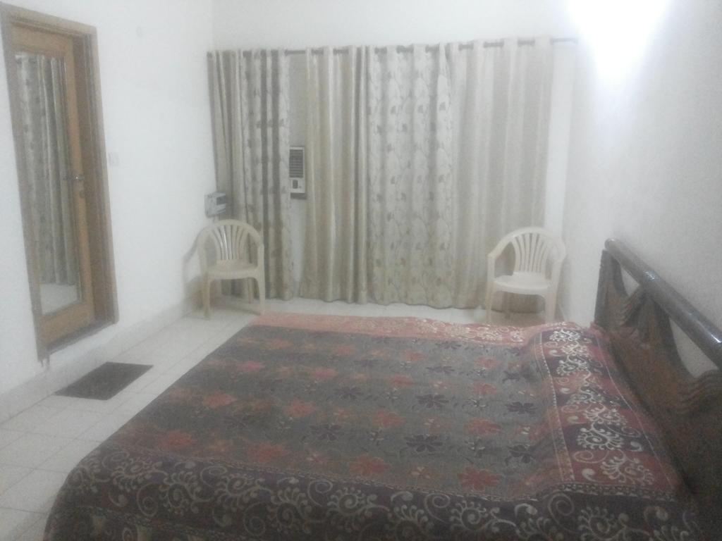 גאזיאבאד Heritage Inn חדר תמונה